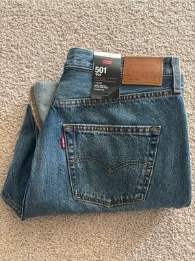 Levi's 501 Straight Jeans - Blue Denim with Brown Patch